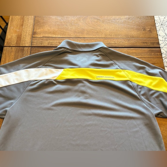 Men’s UA Golf Polo - Picture 4 of 5